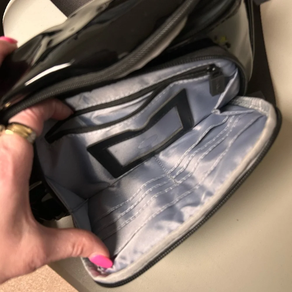 IHKWIP Confidence Anti-Theft Sling Black Patent Glossy Crossbody two straps - Picture 11 of 15